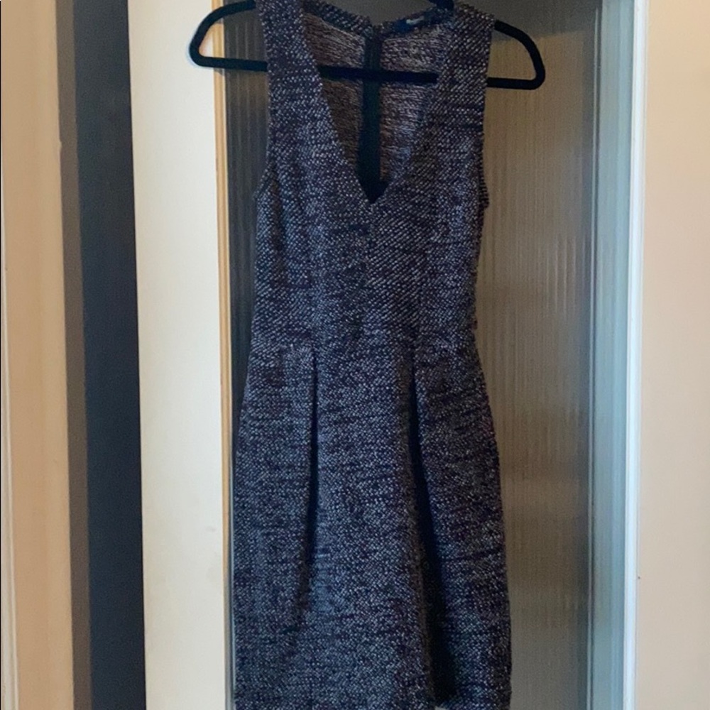 Black and maroon/white tweed like dress w/pockets